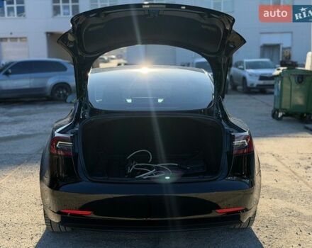 Черный Тесла Модель 3, объемом двигателя 0 л и пробегом 100 тыс. км за 13499 $, фото 45 на Automoto.ua