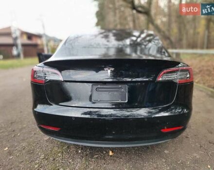Черный Тесла Модель 3, объемом двигателя 0 л и пробегом 140 тыс. км за 10700 $, фото 4 на Automoto.ua