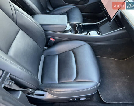 Черный Тесла Модель 3, объемом двигателя 0 л и пробегом 223 тыс. км за 15200 $, фото 27 на Automoto.ua