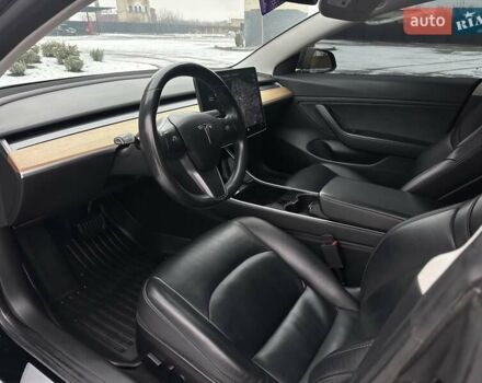 Черный Тесла Модель 3, объемом двигателя 0 л и пробегом 114 тыс. км за 16750 $, фото 22 на Automoto.ua