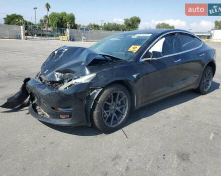Черный Тесла Модель 3, объемом двигателя 0 л и пробегом 219 тыс. км за 9500 $, фото 3 на Automoto.ua