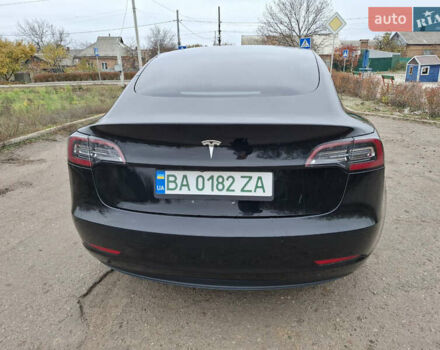 Чорний Тесла Модель 3, об'ємом двигуна 0 л та пробігом 108 тис. км за 16900 $, фото 3 на Automoto.ua