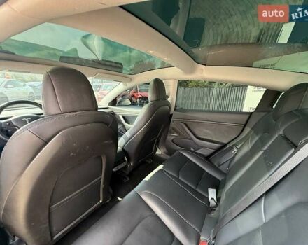 Тесла Модель 3 2018 в Луцке на Automoto.ua Черный Тесла Модель 3, объемом двигателя 0 л и пробегом 220 тыс. км за 13300 $, фото 4 на Automoto.ua
