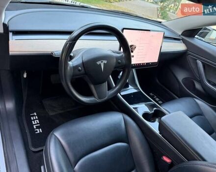 Черный Тесла Модель 3, объемом двигателя 0 л и пробегом 124 тыс. км за 18500 $, фото 18 на Automoto.ua