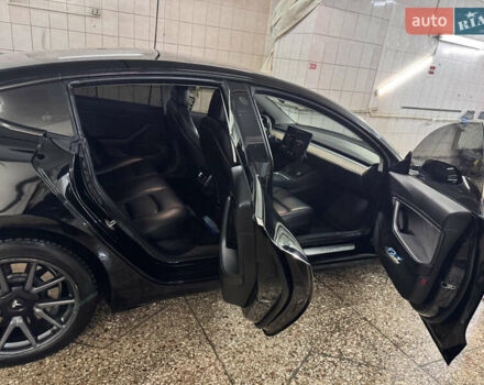 Черный Тесла Модель 3, объемом двигателя 0 л и пробегом 115 тыс. км за 16999 $, фото 10 на Automoto.ua