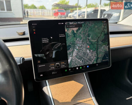 Черный Тесла Модель 3, объемом двигателя 0 л и пробегом 135 тыс. км за 15900 $, фото 30 на Automoto.ua