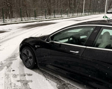 Черный Тесла Модель 3, объемом двигателя 0 л и пробегом 125 тыс. км за 16500 $, фото 37 на Automoto.ua