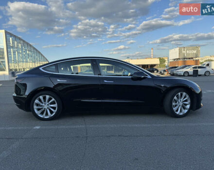 Тесла Модель 3 2019 у Києві на Automoto.ua Чорний Тесла Модель 3, об'ємом двигуна 0 л та пробігом 170 тис. км за 19900 $, фото 7 на Automoto.ua