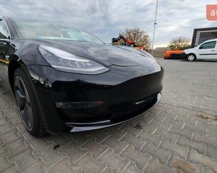 Черный Тесла Модель 3, объемом двигателя 0 л и пробегом 113 тыс. км за 17000 $, фото 1 на Automoto.ua