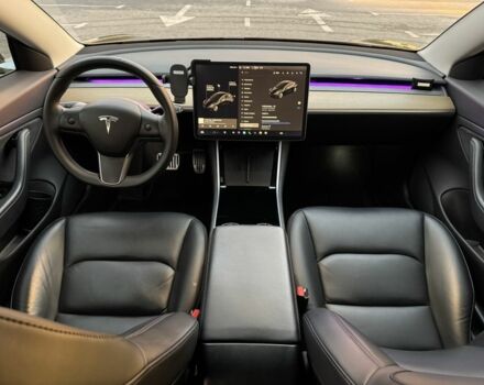 Черный Тесла Модель 3, объемом двигателя 0 л и пробегом 96 тыс. км за 17000 $, фото 7 на Automoto.ua