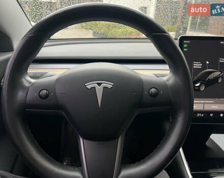 Черный Тесла Модель 3, объемом двигателя 0 л и пробегом 93 тыс. км за 15600 $, фото 54 на Automoto.ua