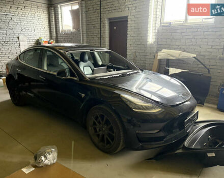 Черный Тесла Модель 3, объемом двигателя 0 л и пробегом 132 тыс. км за 14999 $, фото 44 на Automoto.ua