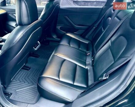 Чорний Тесла Модель 3, об'ємом двигуна 0 л та пробігом 131 тис. км за 19000 $, фото 16 на Automoto.ua