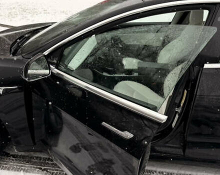 Черный Тесла Модель 3, объемом двигателя 0 л и пробегом 125 тыс. км за 16500 $, фото 48 на Automoto.ua