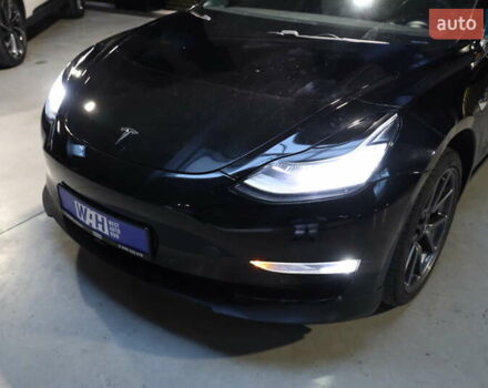 Чорний Тесла Модель 3, об'ємом двигуна 0 л та пробігом 163 тис. км за 15600 $, фото 6 на Automoto.ua