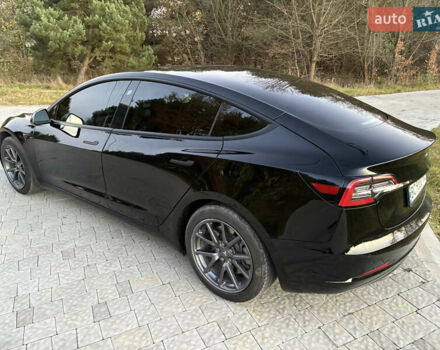 Черный Тесла Модель 3, объемом двигателя 0 л и пробегом 132 тыс. км за 14999 $, фото 16 на Automoto.ua