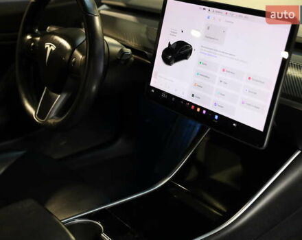 Чорний Тесла Модель 3, об'ємом двигуна 0 л та пробігом 163 тис. км за 15600 $, фото 36 на Automoto.ua