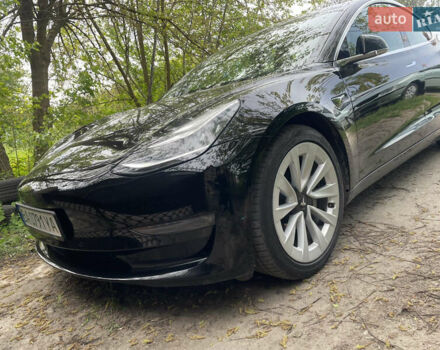 Чорний Тесла Модель 3, об'ємом двигуна 0 л та пробігом 77 тис. км за 14999 $, фото 2 на Automoto.ua