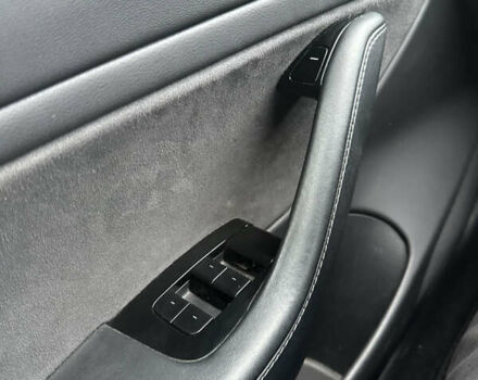 Чорний Тесла Модель 3, об'ємом двигуна 0 л та пробігом 74 тис. км за 19200 $, фото 24 на Automoto.ua