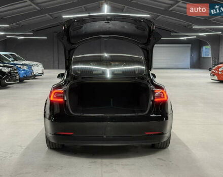 Черный Тесла Модель 3, объемом двигателя 0 л и пробегом 209 тыс. км за 17900 $, фото 40 на Automoto.ua