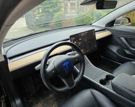 Чорний Тесла Модель 3, об'ємом двигуна 0 л та пробігом 140 тис. км за 345 $, фото 3 на Automoto.ua