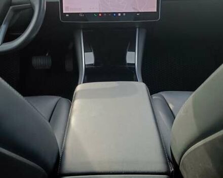 Черный Тесла Модель 3, объемом двигателя 0 л и пробегом 100 тыс. км за 15999 $, фото 25 на Automoto.ua