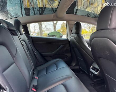 Черный Тесла Модель 3, объемом двигателя 0 л и пробегом 65 тыс. км за 25390 $, фото 21 на Automoto.ua