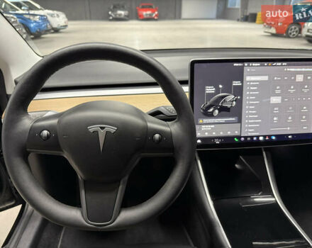 Черный Тесла Модель 3, объемом двигателя 0 л и пробегом 209 тыс. км за 17900 $, фото 74 на Automoto.ua