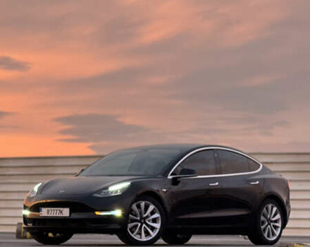 Черный Тесла Модель 3, объемом двигателя 0 л и пробегом 98 тыс. км за 17900 $, фото 22 на Automoto.ua