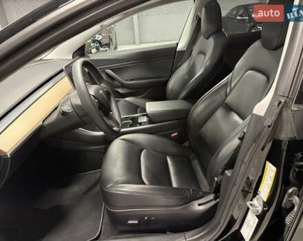 Черный Тесла Модель 3, объемом двигателя 0 л и пробегом 209 тыс. км за 17900 $, фото 73 на Automoto.ua