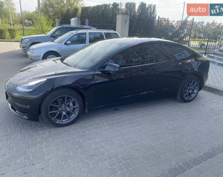 Тесла Модель 3 2019 у Львові на Automoto.ua Чорний Тесла Модель 3, об'ємом двигуна 0 л та пробігом 107 тис. км за 23900 $, фото 28 на Automoto.ua