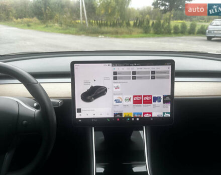 Чорний Тесла Модель 3, об'ємом двигуна 0 л та пробігом 96 тис. км за 17999 $, фото 26 на Automoto.ua