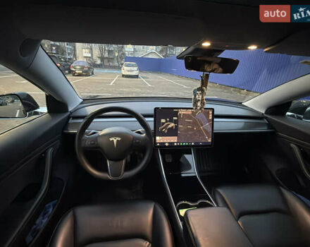 Чорний Тесла Модель 3, об'ємом двигуна 0 л та пробігом 114 тис. км за 16900 $, фото 11 на Automoto.ua