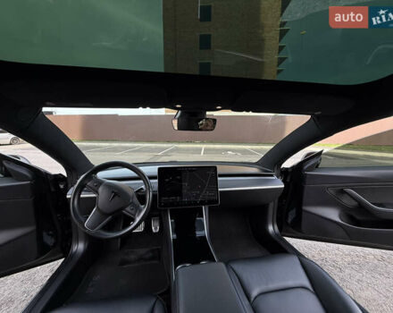 Черный Тесла Модель 3, объемом двигателя 0 л и пробегом 91 тыс. км за 23500 $, фото 17 на Automoto.ua