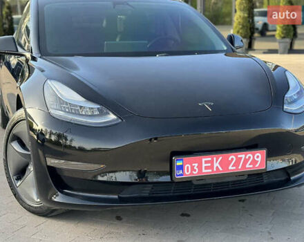 Черный Тесла Модель 3, объемом двигателя 0 л и пробегом 69 тыс. км за 15100 $, фото 1 на Automoto.ua