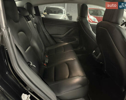 Черный Тесла Модель 3, объемом двигателя 0 л и пробегом 209 тыс. км за 17900 $, фото 48 на Automoto.ua