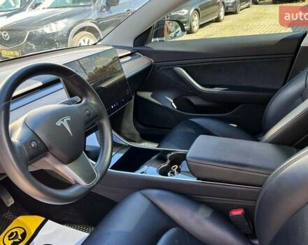 Тесла Модель 3 2019 в Ивано-Франковске на Automoto.ua Черный Тесла Модель 3, объемом двигателя 0 л и пробегом 101 тыс. км за 18800 $, фото 9 на Automoto.ua