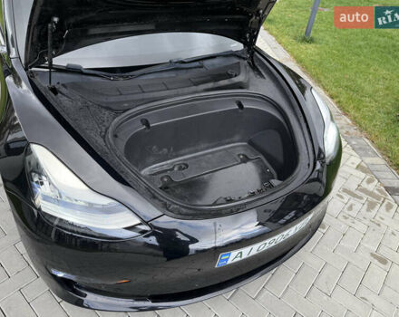 Черный Тесла Модель 3, объемом двигателя 0 л и пробегом 125 тыс. км за 18650 $, фото 24 на Automoto.ua