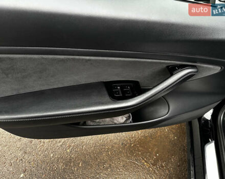 Черный Тесла Модель 3, объемом двигателя 0 л и пробегом 121 тыс. км за 21500 $, фото 11 на Automoto.ua