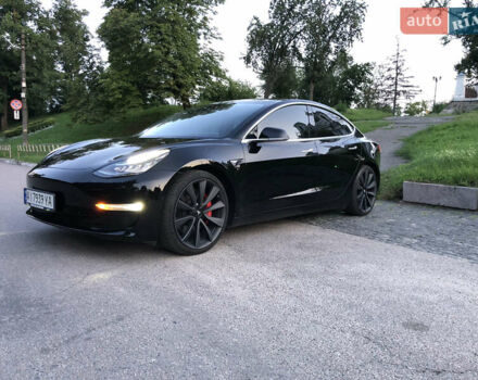 Черный Тесла Модель 3, объемом двигателя 0 л и пробегом 111 тыс. км за 21000 $, фото 2 на Automoto.ua