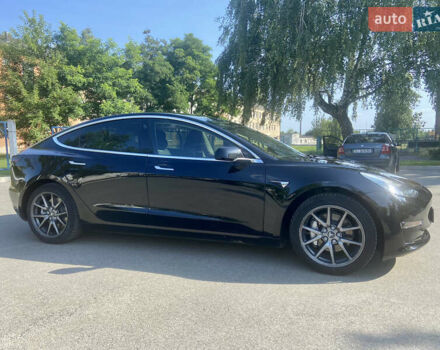 Тесла Модель 3 2019 у Києві на Automoto.ua Чорний Тесла Модель 3, об'ємом двигуна 0 л та пробігом 95 тис. км за 15999 $, фото 1 на Automoto.ua