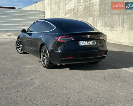 Черный Тесла Модель 3, объемом двигателя 0 л и пробегом 162 тыс. км за 17300 $, фото 3 на Automoto.ua