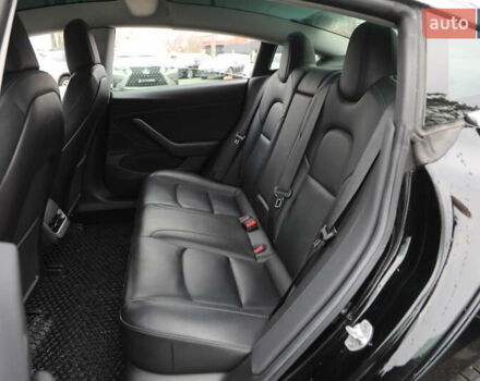 Черный Тесла Модель 3, объемом двигателя 0 л и пробегом 66 тыс. км за 17000 $, фото 7 на Automoto.ua