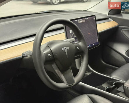 Черный Тесла Модель 3, объемом двигателя 0 л и пробегом 209 тыс. км за 17900 $, фото 68 на Automoto.ua
