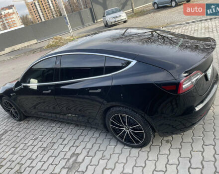 Черный Тесла Модель 3, объемом двигателя 0 л и пробегом 98 тыс. км за 16000 $, фото 5 на Automoto.ua