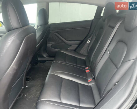 Черный Тесла Модель 3, объемом двигателя 0 л и пробегом 138 тыс. км за 18000 $, фото 6 на Automoto.ua