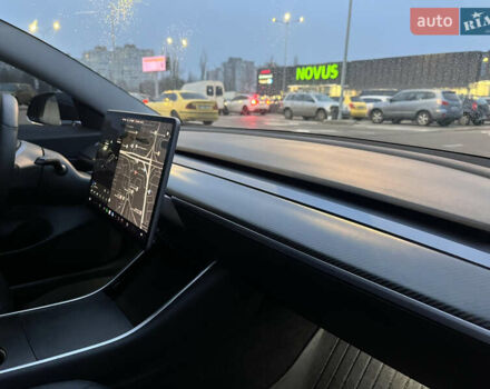 Черный Тесла Модель 3, объемом двигателя 0 л и пробегом 77 тыс. км за 20000 $, фото 83 на Automoto.ua