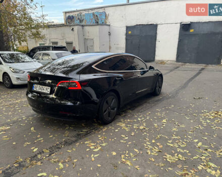 Чорний Тесла Модель 3, об'ємом двигуна 0 л та пробігом 100 тис. км за 20900 $, фото 4 на Automoto.ua