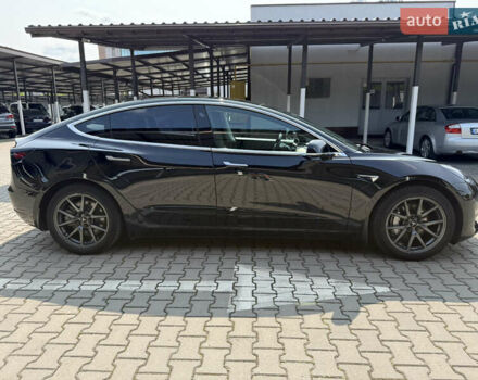 Черный Тесла Модель 3, объемом двигателя 0 л и пробегом 135 тыс. км за 15900 $, фото 4 на Automoto.ua