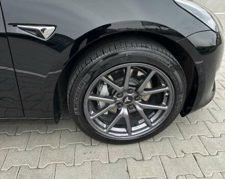 Черный Тесла Модель 3, объемом двигателя 0 л и пробегом 172 тыс. км за 16700 $, фото 2 на Automoto.ua